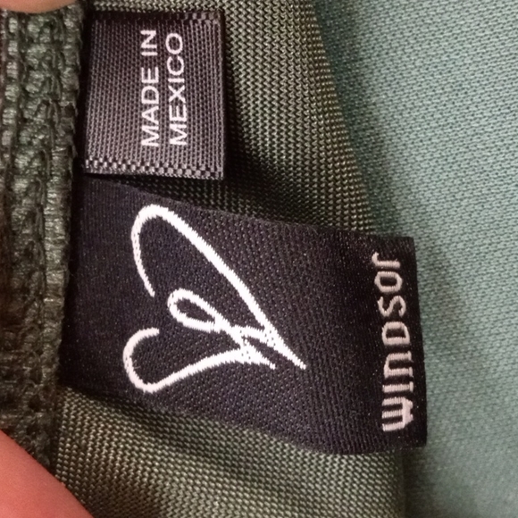 BEAUTIFUL GREEN WINDSOR DRAPE NECK ASSYMETRICAL DRESS SIZE S - Picture 7 of 7